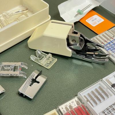 Huge Selection of Sewing Machine Needles, Bobbins & Feet (BO-SS)