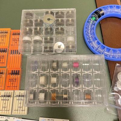 Huge Selection of Sewing Machine Needles, Bobbins & Feet (BO-SS)