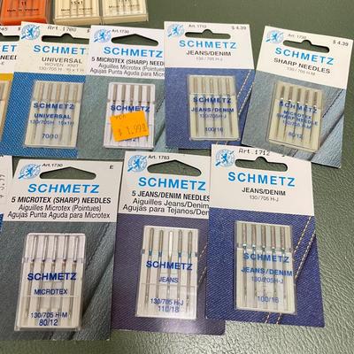 Huge Selection of Sewing Machine Needles, Bobbins & Feet (BO-SS)