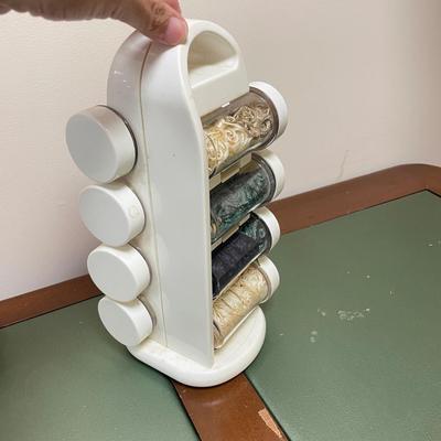 Sew Many Buttons! Zippers, Velcro & More (BO-SS)