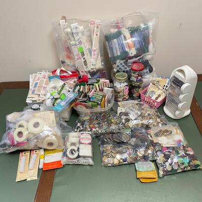 Sew Many Buttons! Zippers, Velcro & More (BO-SS)