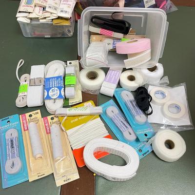 Sew Many Buttons! Zippers, Velcro & More (BO-SS)