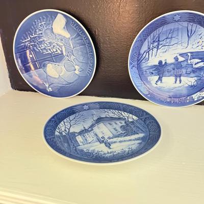 Big Lot Vintage Bing & Grondahl Christmas Plates