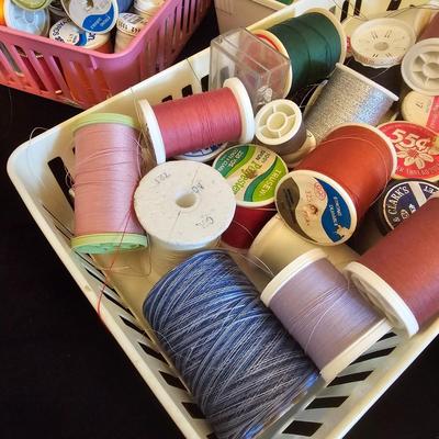 Plastic Spool Holders & Misc. Thread (BD-JS)