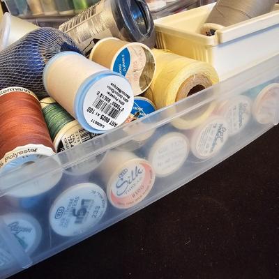 Plastic Spool Holders & Misc. Thread (BD-JS)