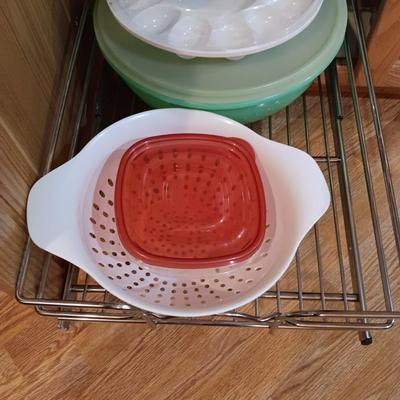 PLASTIC FOOD STORAGE CONTAINERS