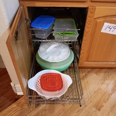 PLASTIC FOOD STORAGE CONTAINERS