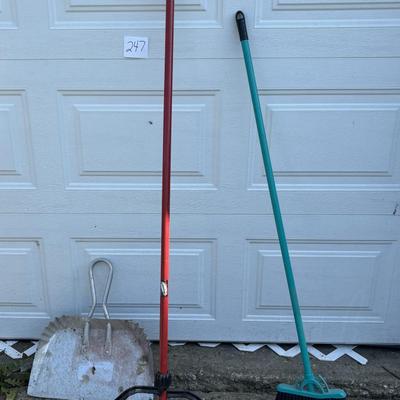 Brooms and Dustpan