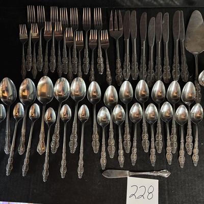 Flatware Set