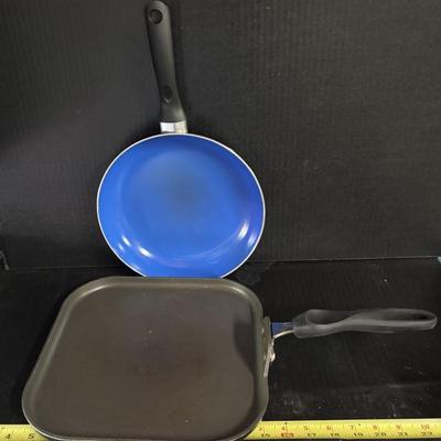 Skillet Lot