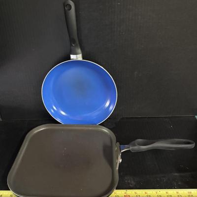 Skillet Lot