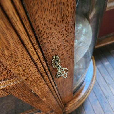 Antique Oak Sideboard Buffet Curved Glass Side Doors Beveled Mirror Carved Feet on Casters 40x16x50