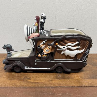 NIGHTMARE BEFORE CHRISTMAS Mayor's Hearse Car Canopy Chip & Dip Serving Dish Disney Traditions