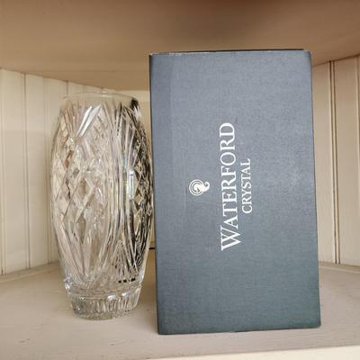 Waterford Crystal 10" Pineapple Vase Master Cutter Made in Ireland
