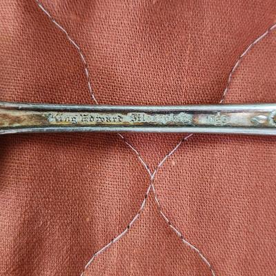 King Edward Silverplate Flatware w Storage Box