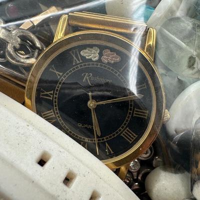 Huge Watch Lot 7.5 Pounds