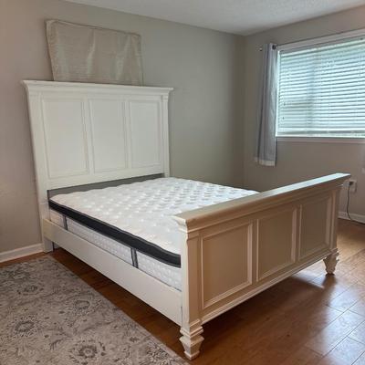 Queen White Wooden Bed Frame with New Mattress