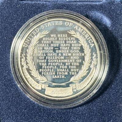 2009 P Abraham Lincoln Proof Commemorative 90% Silver Dollar Coin Box and COA as Pictured.
