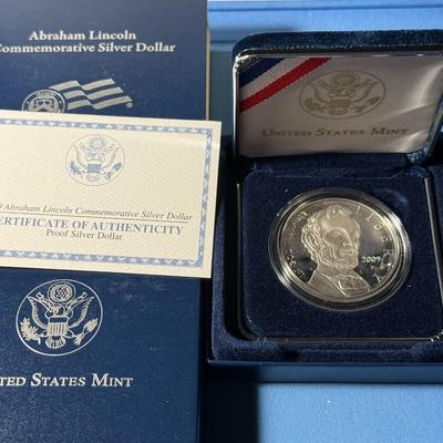 2009 P Abraham Lincoln Proof Commemorative 90% Silver Dollar Coin Box and COA as Pictured.