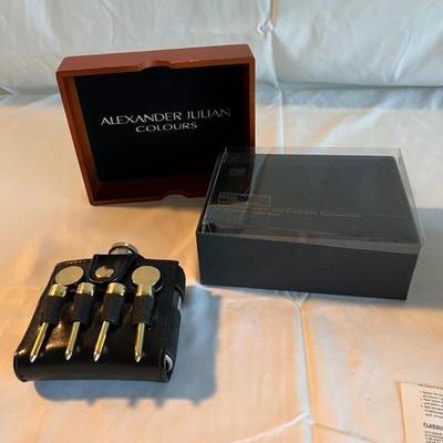 Ash Creek Trading & Tommy Hilfiger Leather Wallets & Flask (LR-RG)