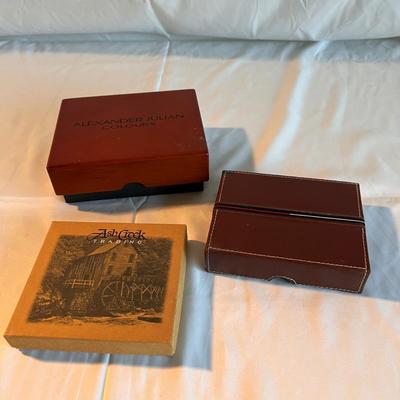 Ash Creek Trading & Tommy Hilfiger Leather Wallets & Flask (LR-RG)