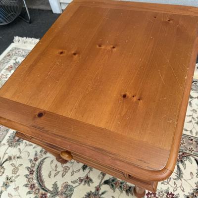 One drawer nightstand