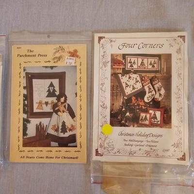 Christmas Crafting Books & Patterns (BD-JS)