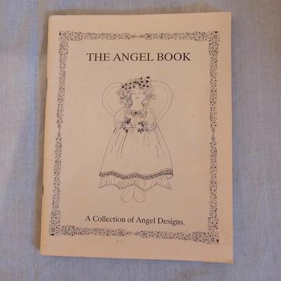 Christmas Crafting Books & Patterns (BD-JS)
