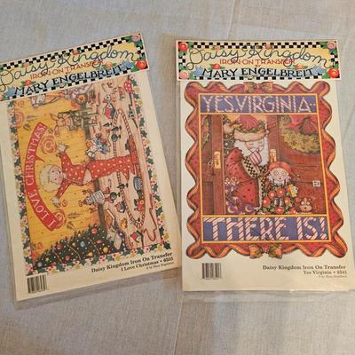 Christmas Crafting Books & Patterns (BD-JS)