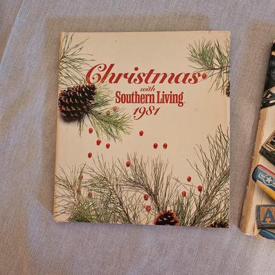 Christmas Crafting Books & Patterns (BD-JS)