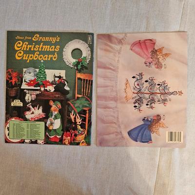 Christmas Crafting Books & Patterns (BD-JS)