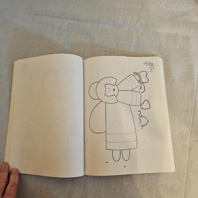 Christmas Crafting Books & Patterns (BD-JS)