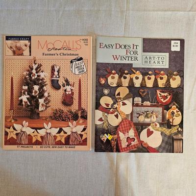 Christmas Crafting Books & Patterns (BD-JS)