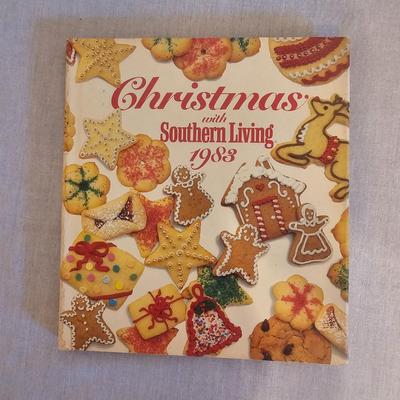 Christmas Crafting Books & Patterns (BD-JS)