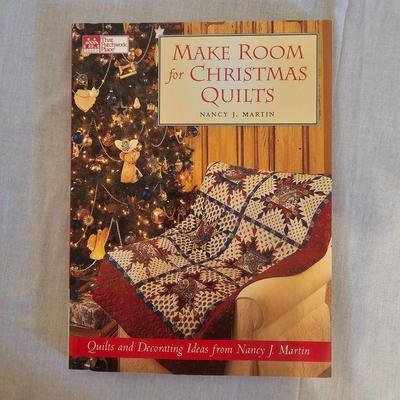 Christmas Crafting Books & Patterns (BD-JS)