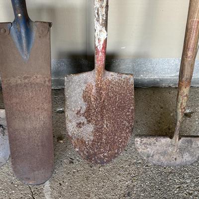 Yard Tool Lot - Shovels