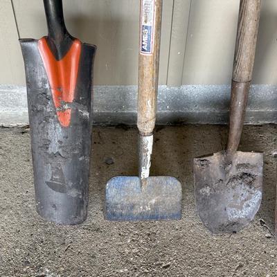Yard Tool Lot - Shovels