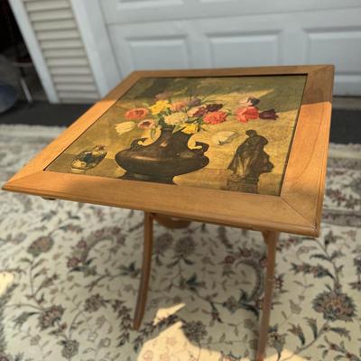 Pretty floral folding table