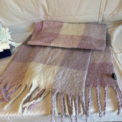 Winter Scarves, Hats, and Gloves (PB-BM)