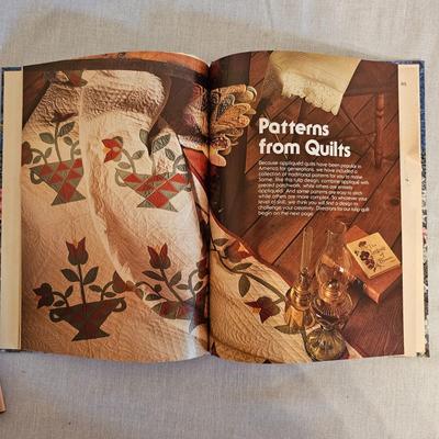 Applique, Iron On, Patterns & Baby Bibs (BD-JS)