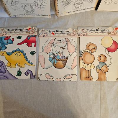 Applique, Iron On, Patterns & Baby Bibs (BD-JS)