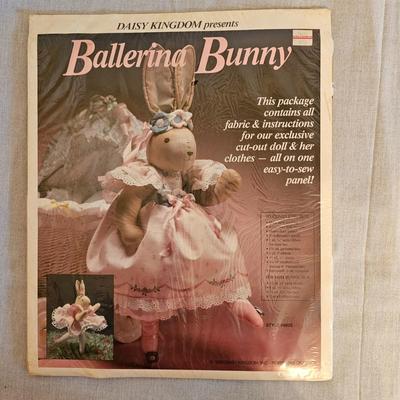 Applique, Iron On, Patterns & Baby Bibs (BD-JS)