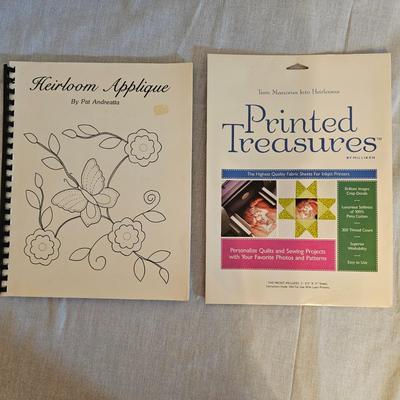 Applique, Iron On, Patterns & Baby Bibs (BD-JS)