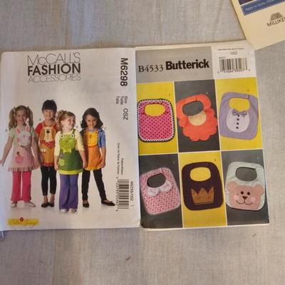 Applique, Iron On, Patterns & Baby Bibs (BD-JS)