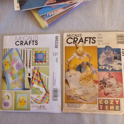 Applique, Iron On, Patterns & Baby Bibs (BD-JS)