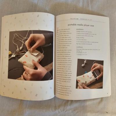 Books/Patterns For Home Decor, Handbags & More (BD-JS)
