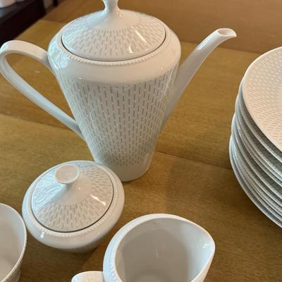 Large elegant set Bavaria Hutschenreuther (Tirschenreuth) fine china set