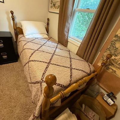 Wood twin bed