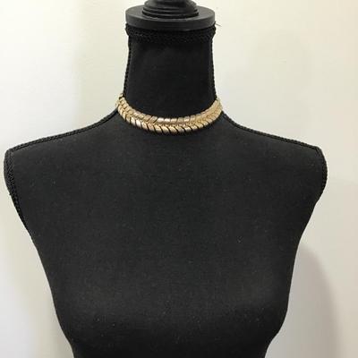Beautiful, gold, toned, vintage, choker necklace