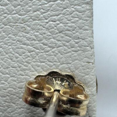 14K Stud Earrings (ST-DZ)